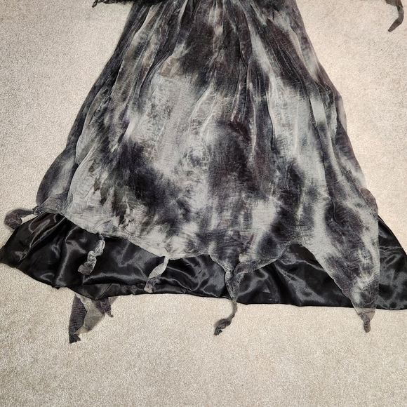 Spirit, Zombie Bride, Black and Gray Long Dress - Picture 2 of 8